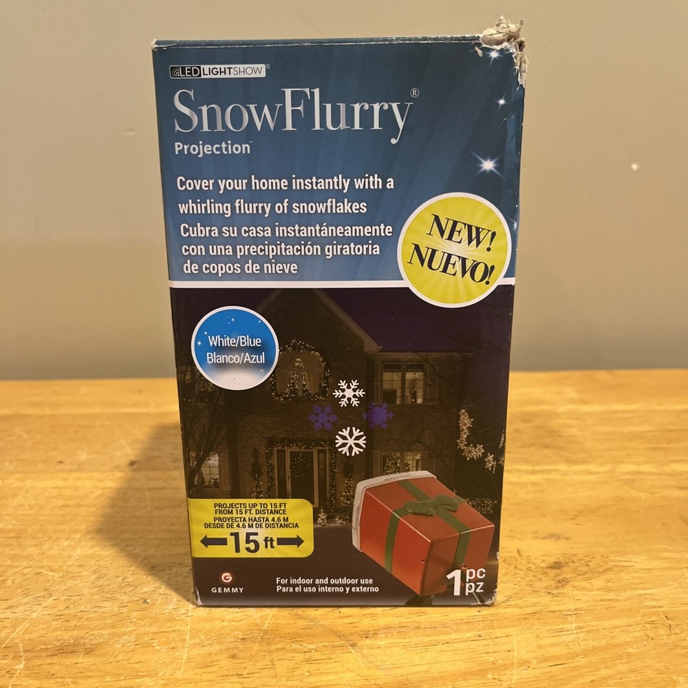 Snow Flurry Projection Lightshow White & Blue LED Spotlight by‎ Gemmy